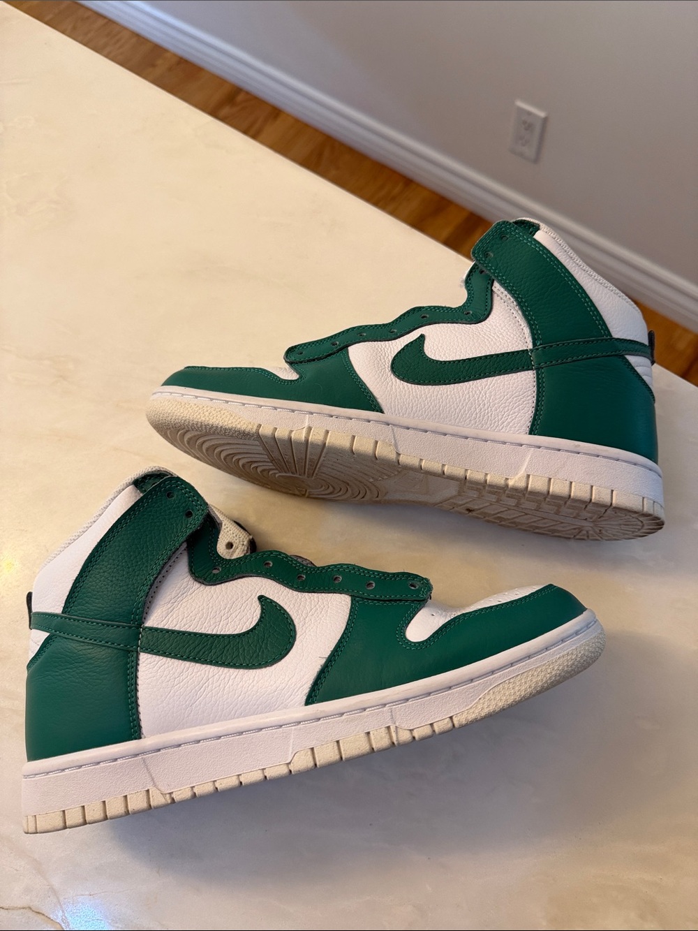 Nike Dunk High Sneakers Size 9 Spartan Green and White